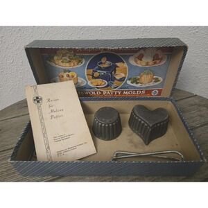 Vintage Griswold Set No 2 Deep Pattern Cast Iron Patty Molds 1930s Original Box